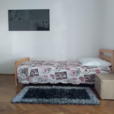 Apartman Lilly Lovran Eksteriør billede